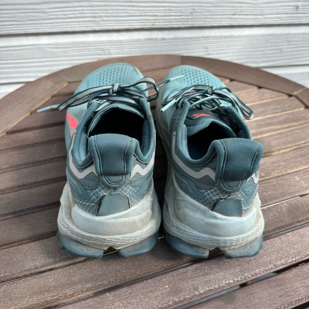 Altra Women’s Olympus 5 Running Shoes - Picture 3 of 4